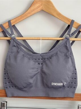 Gymshark Energy Seamless Sports Bra (S) in Lavender